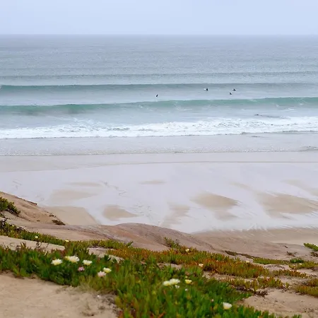 Hostel Another Surf Camp